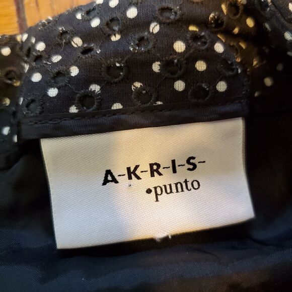 Akris punto black eyelet pleated belted skirt sz10 - Picture 4 of 5